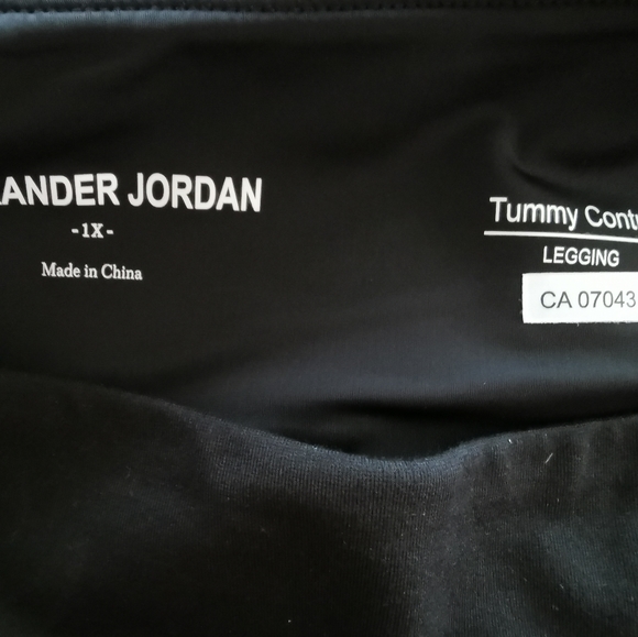 Alexander Jordan Black Ankle Pants - Picture 2 of 2